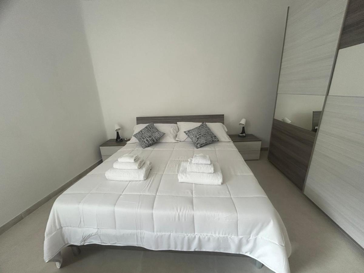 אימולה Carradori 2 Apartment-Historic Center-Autodromo מראה חיצוני תמונה